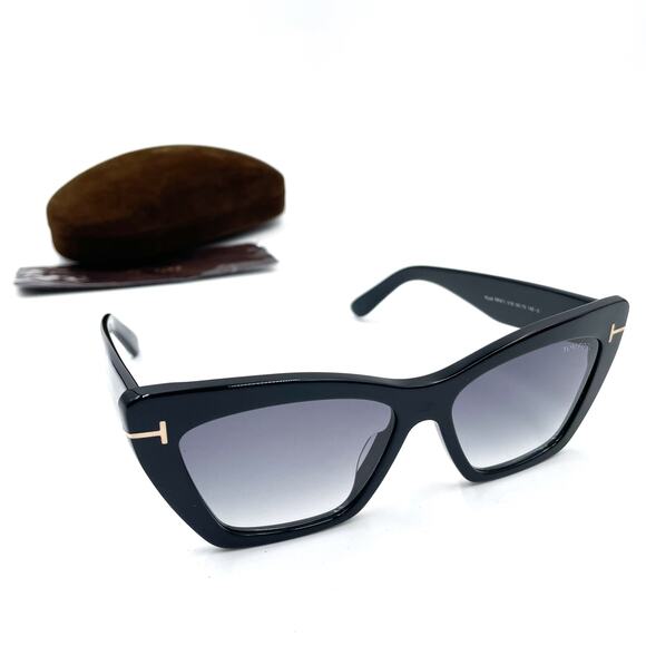 Tom Ford Wyatt Sunglasses Cat-Eye Black  Acetate Gray Gradient Lens TF871 - Picture 3 of 14
